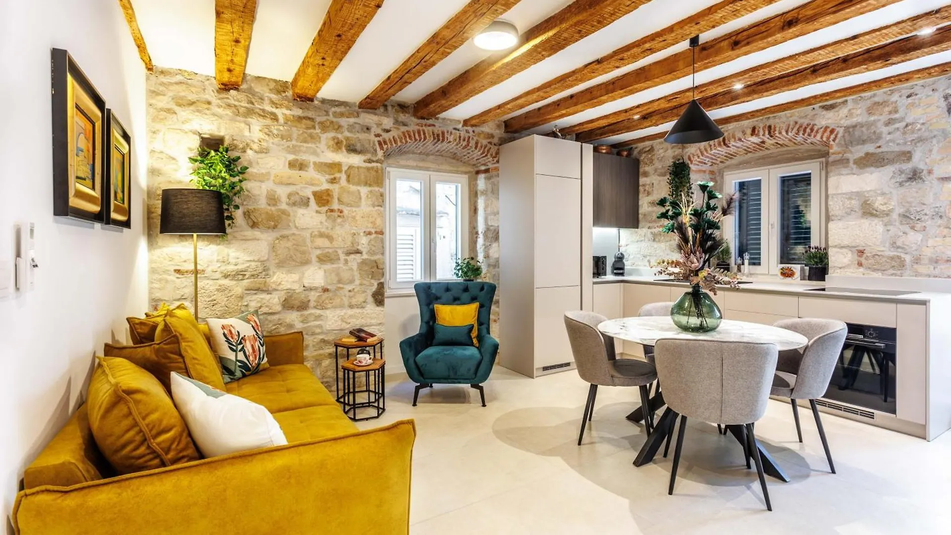 New, Modern Apartment Evala Split