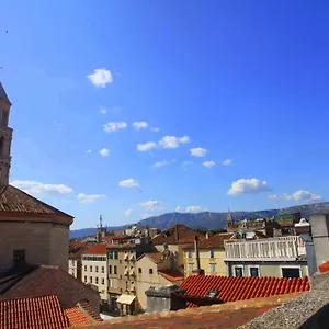 The Heart Of Palace Split